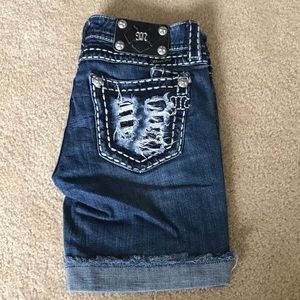 Miss Me jean shorts size 26, style JE5152H2 shorts